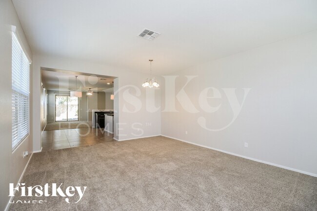 Foto del edificio - 3798 E Alamo St