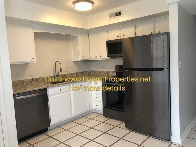 Foto del edificio - Hendersonville - 2 Bedroom Condo