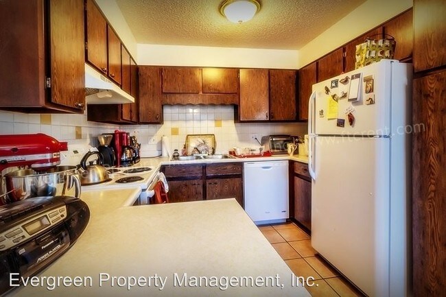 Foto del edificio - 1707 Cheyenne Ave