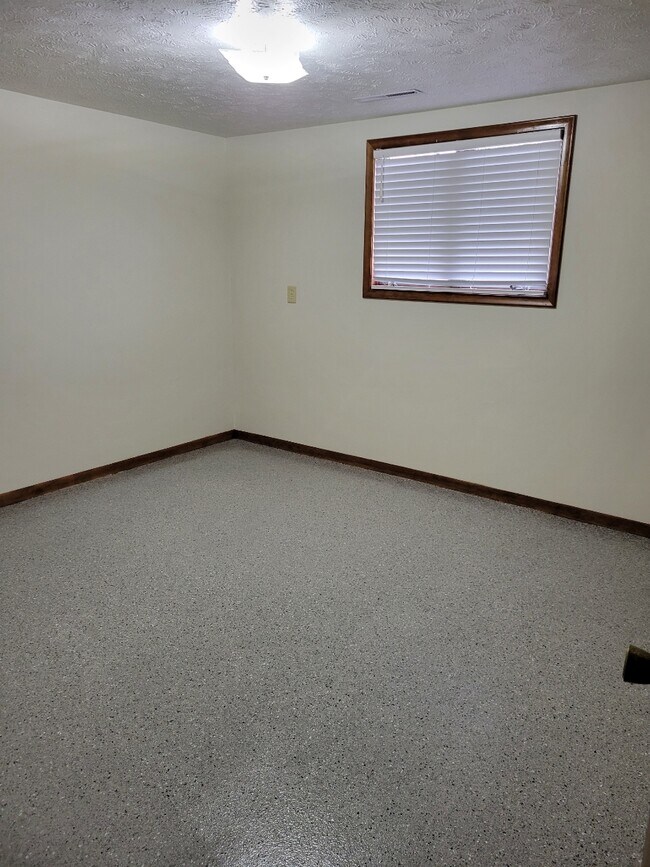 Foto del edificio - 211 W Glenmore Dr