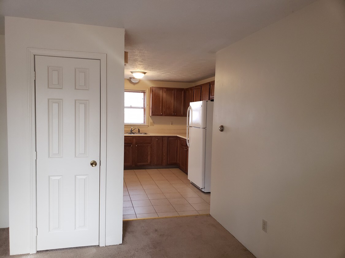 20 Garfield St, Saco, ME 04072 Apartments in Saco, ME