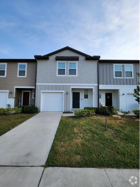 Building Photo - 720 Madison Dr