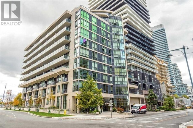 Photo du bâtiment - 60 Annie Craig Dr