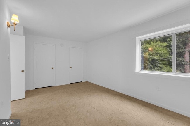 Building Photo - 12413 Braxfield Ct