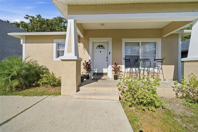 Foto del edificio - 1306 E Church St