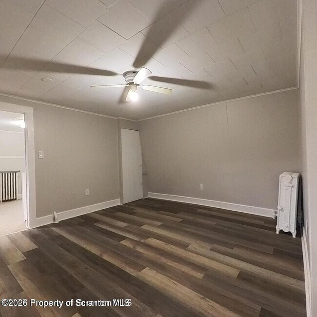 Foto del edificio - 1715 Sanderson Ave