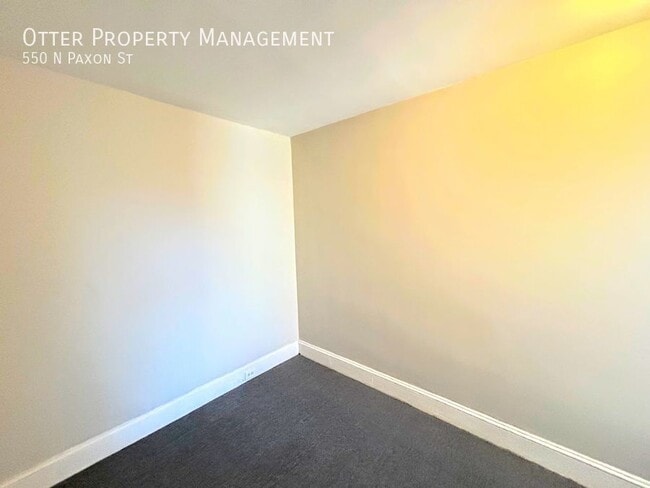 Building Photo - Lovely 3BR/1BA West Philly Home with Washe...
