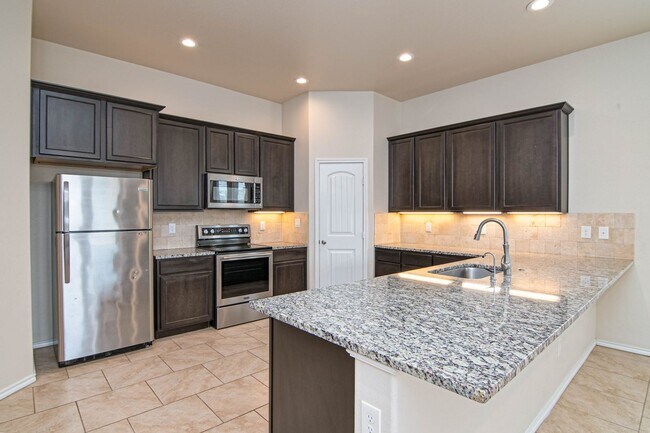Foto del edificio - 6715 Yellow Rose Ct