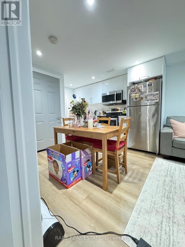 Photo du bâtiment - 980 Jacarandah Dr