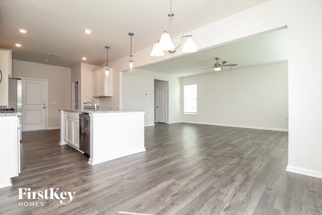 Building Photo - 210 Ashborne Ln