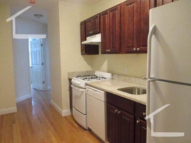 Building Photo - HOT FENWAY LISTING!!!!!