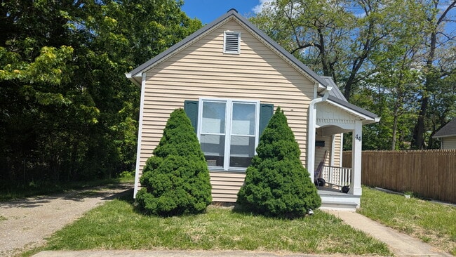 Building Photo - 44 N 13th St
