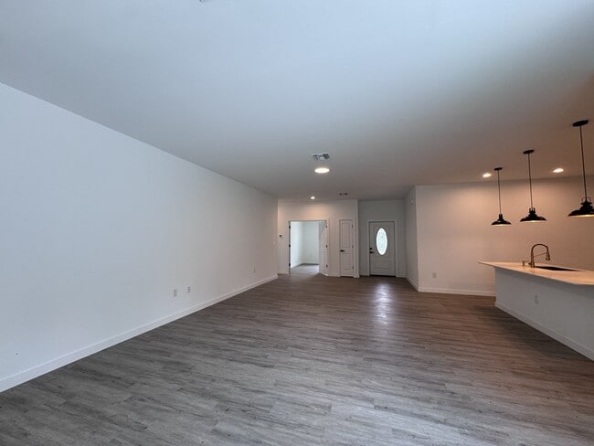 Foto del edificio - 1223 Koltenborn Rd