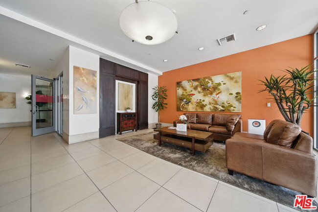 Foto del edificio - 3223 W 6th St