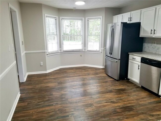 Building Photo - 4006 Evelyn Dr