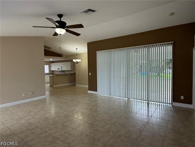 Foto del edificio - 3404 NE 9th Ave