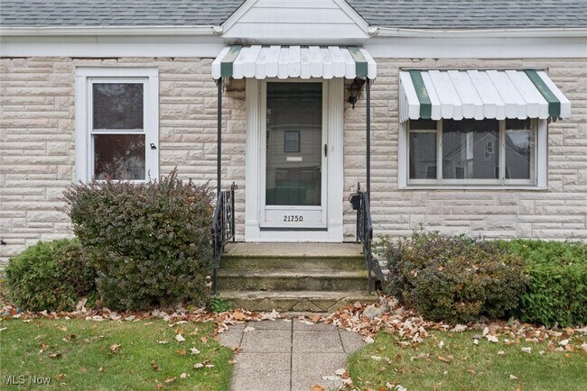 Foto del edificio - 21750 Westport Ave