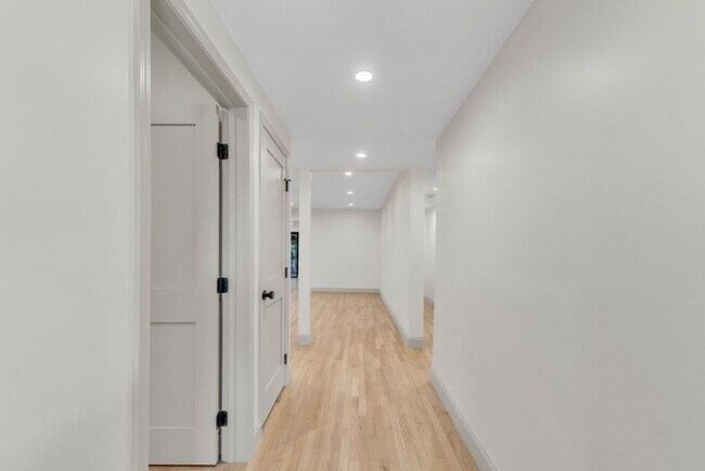 Foto del edificio - 4316 Bellaire Ave