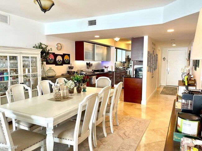 Foto del edificio - 3 br, 3 bath Condo - 1800 S Ocean Dr Apt 2103