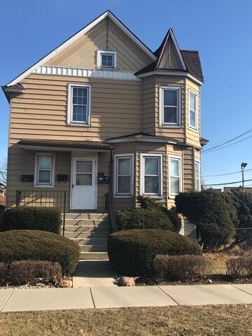 Primary Photo - 6243 S Keating Ave