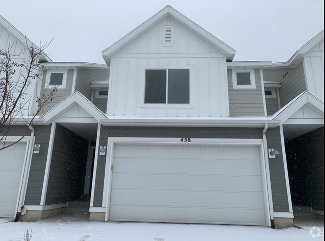 Building Photo - 458 S Pegasus Way