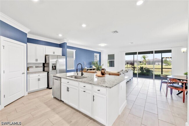 Foto del edificio - 2127 Hamlin St