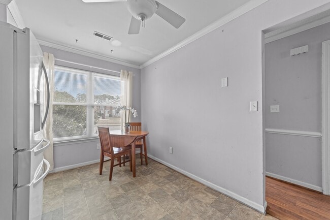 Building Photo - 802 Nottaway Dr