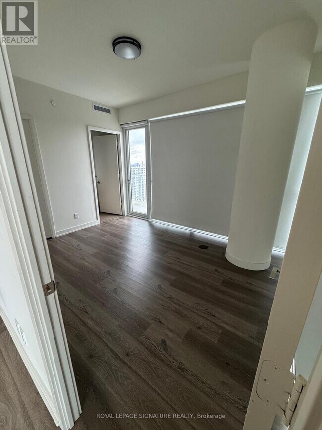 Photo du bâtiment - 10 Deerlick Ct