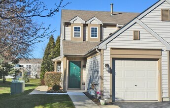 Building Photo - 2527 Sheehan Dr