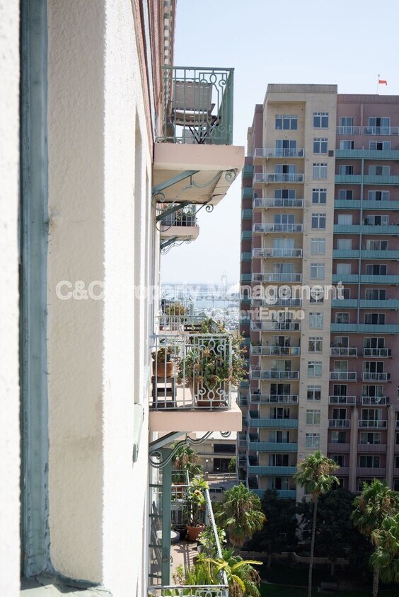 Foto principal - 455 E Ocean Blvd