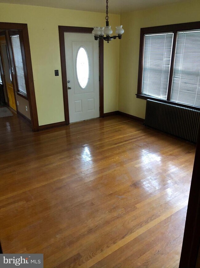 Building Photo - 89 Fort Dix St