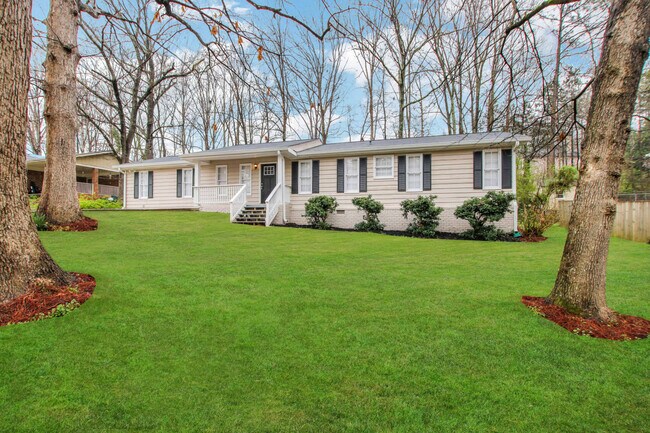 Building Photo - 3869 Rosedale Ln