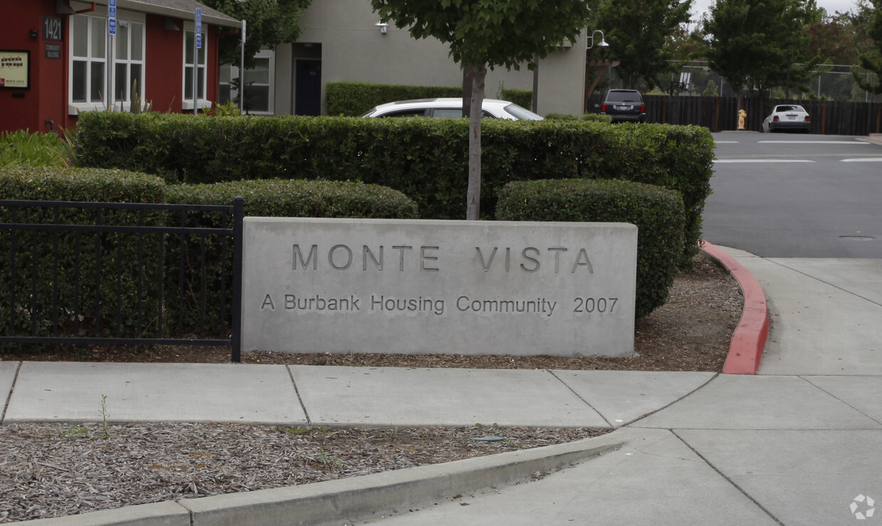 Foto del edificio - Monte Vista Apartments