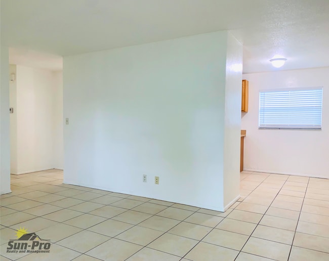 Photo - 1965 Nelson Ave House