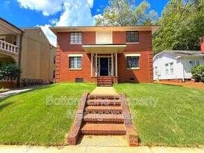 Building Photo - 1720 Garden Terrace