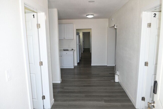 Foto del edificio - 1339 E Glenrosa Ave