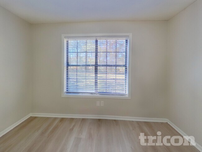 Foto del edificio - 114 Scarborough Ct