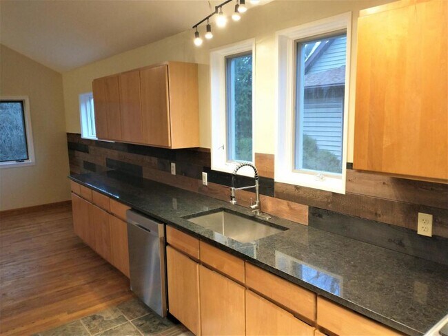 Foto del edificio - 1848 Arbordale