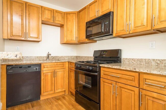 Building Photo - No Brokers Fee, One Months Rent-Free, Heat, Hot Water Included, Elevator in the Boulding, Fitness...