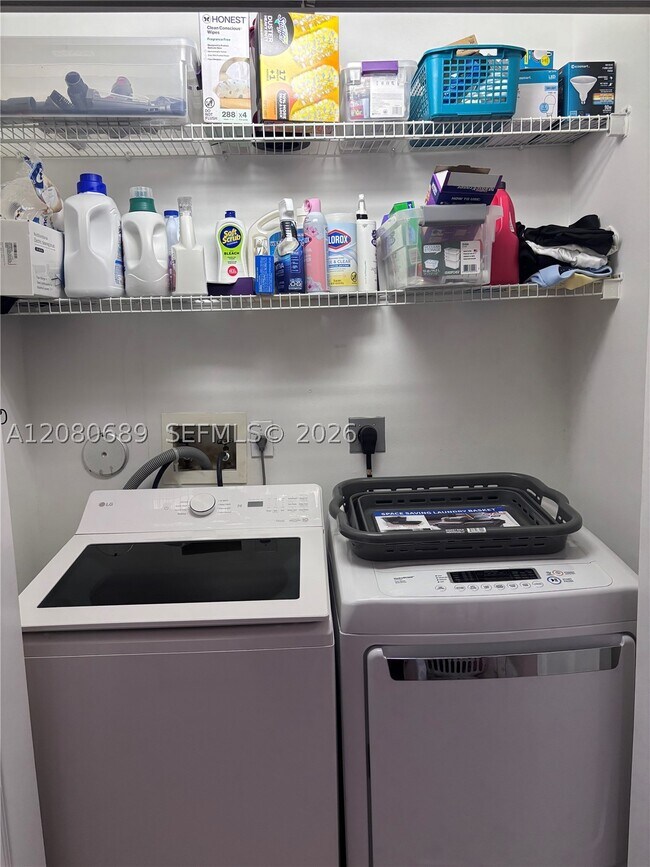 Foto del edificio - 2223 SW 134th Ave