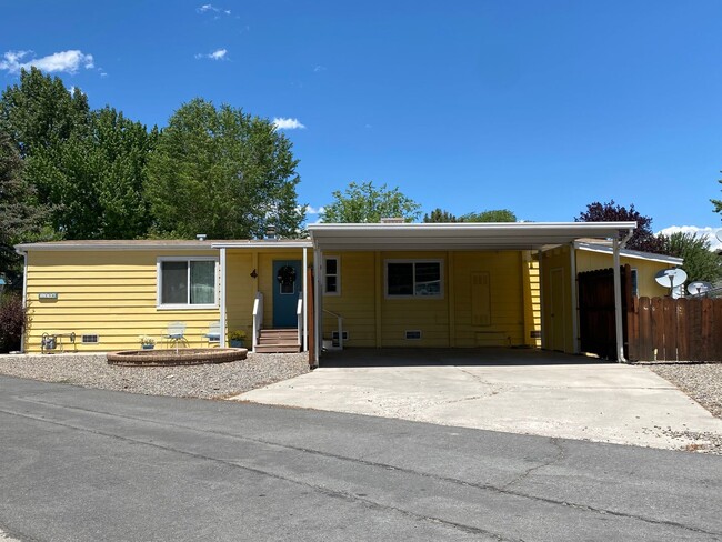 Building Photo - 3/2 Home in Kingslane in Gardnerville