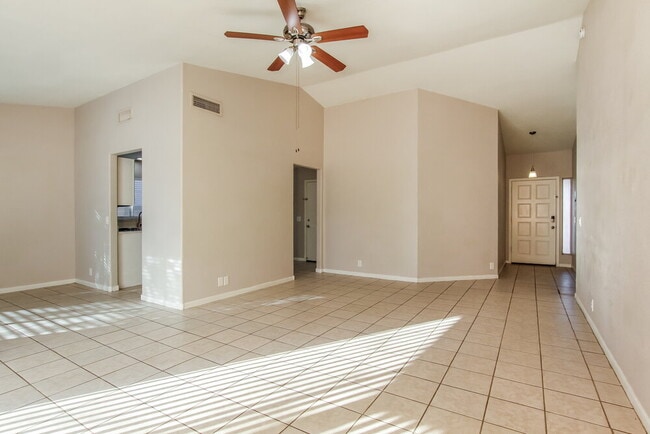 Building Photo - 6157 N 87th Ln