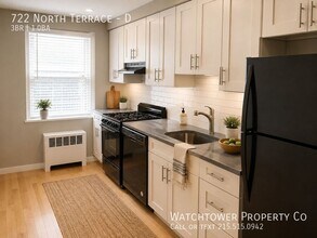 Building Photo - 722 North Terrace