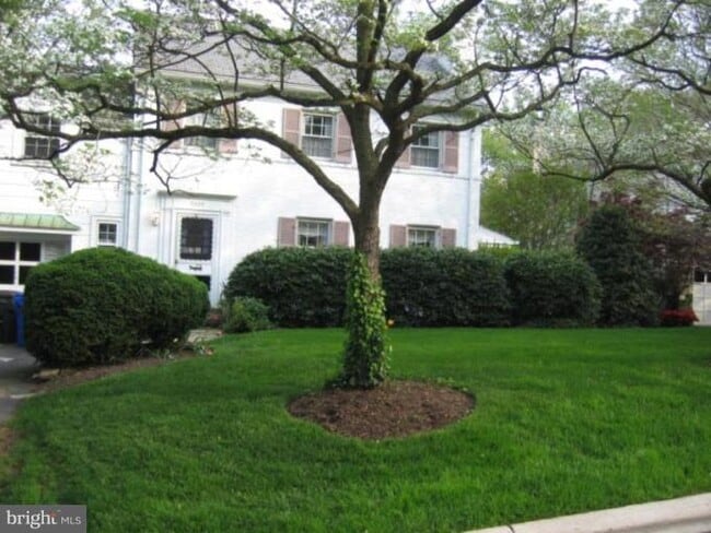 Building Photo - 9405 Locust Hill Rd