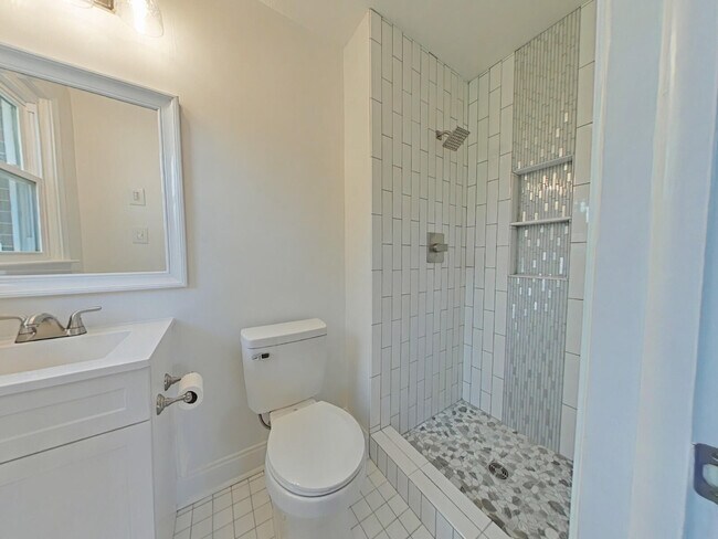 Foto del edificio - 117 Deerwood Dr