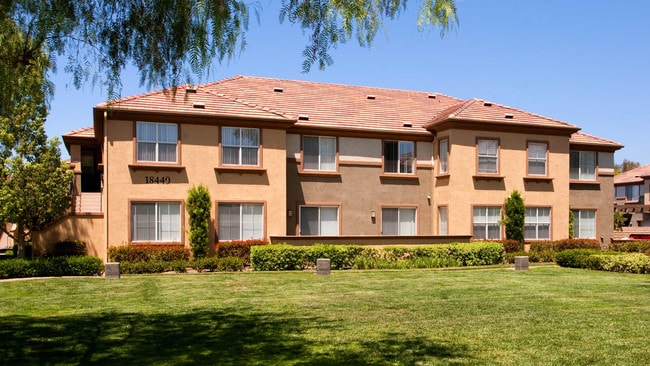 The Oaks Apartments - Santa Clarita, CA | Apartments.com