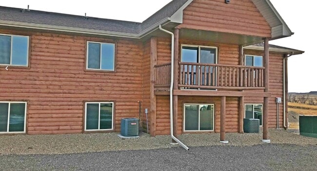 Building Photo - Misty Creek Apartments by SRP, LLC