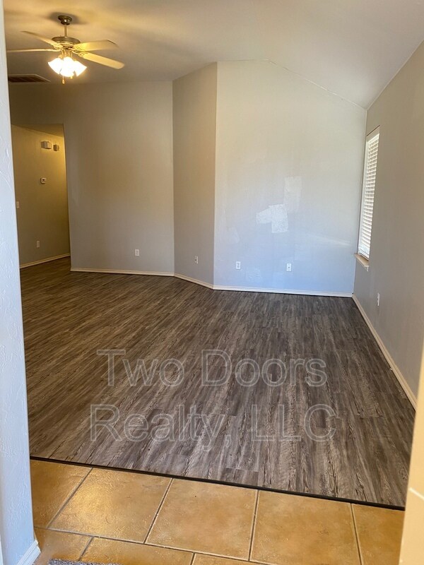Foto del edificio - 1715 Everglade Ct