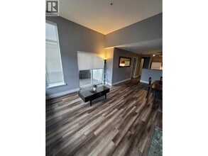 Building Photo - 522 SMITH 415