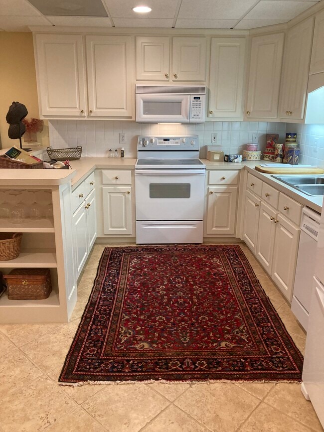 Building Photo - 68 Westwood Cir SW